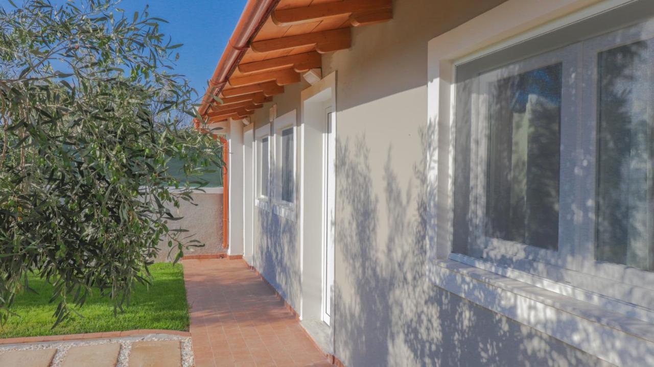 Spitakia-Cozy & Comfy Apartments 10Minutes From The Airport Αρτέμιδα Εξωτερικό φωτογραφία