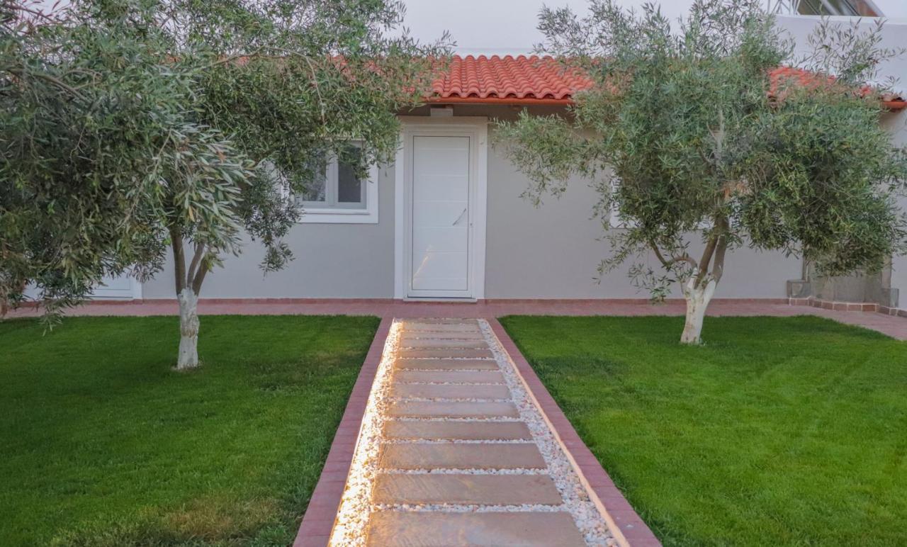 Spitakia-Cozy & Comfy Apartments 10Minutes From The Airport Αρτέμιδα Εξωτερικό φωτογραφία